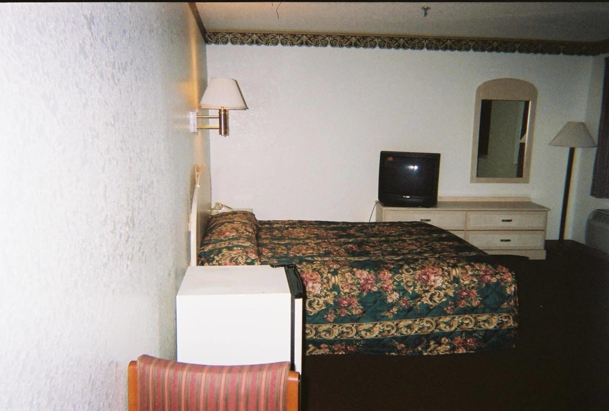 Budget Inn וונטצוויל מראה חיצוני תמונה