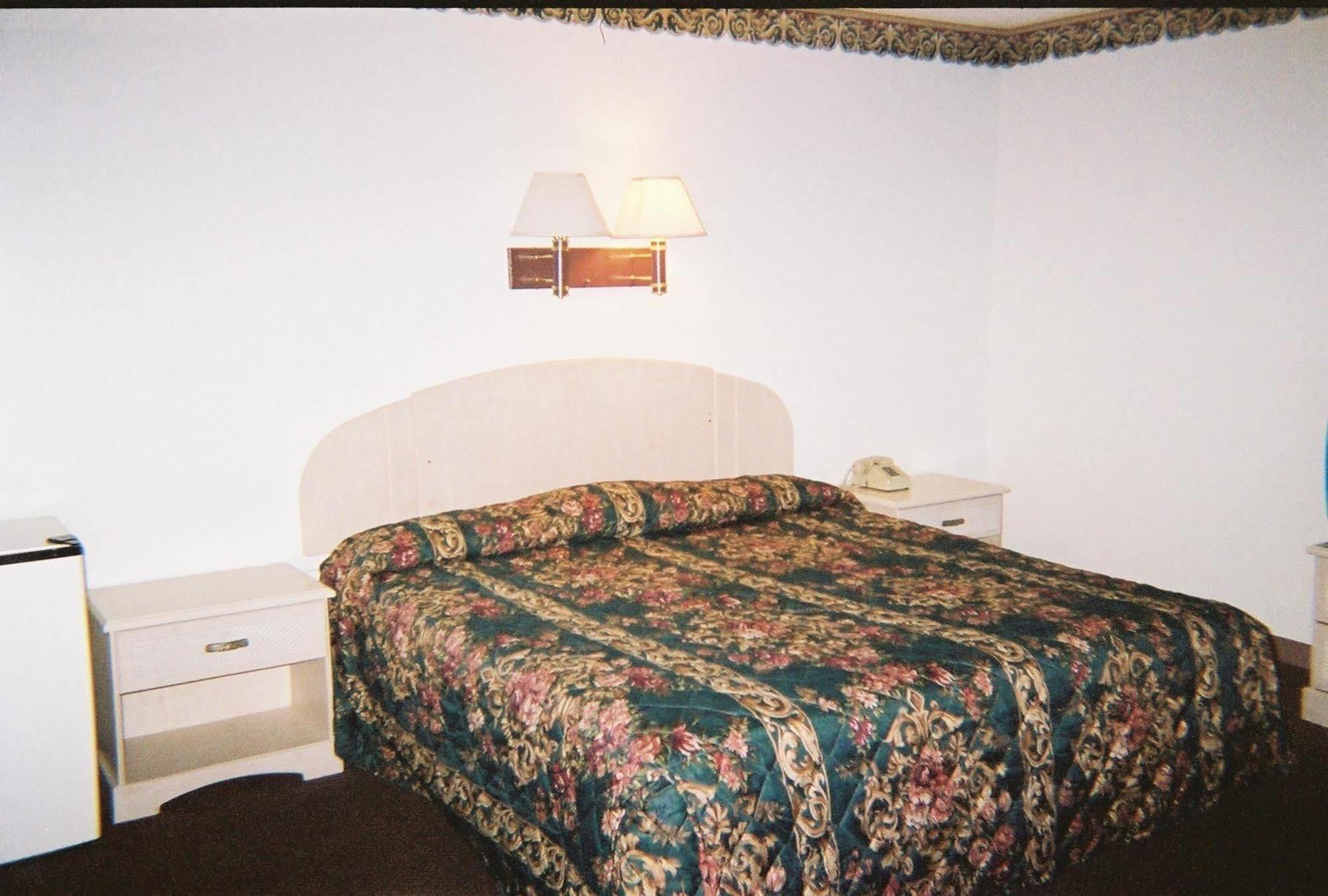 Budget Inn וונטצוויל מראה חיצוני תמונה